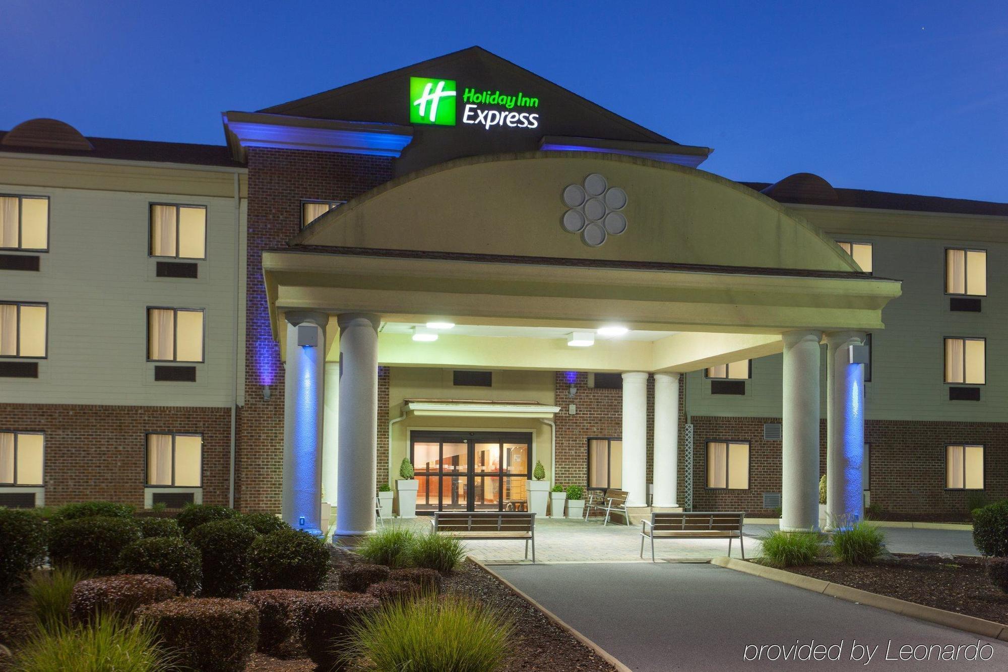 Holiday Inn Express Charles Town, An Ihg Hotel Shenandoah Junction Exterior foto